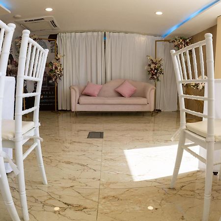 Diamond Star Hotel فندق النجمة الماسية Сиб Екстериор снимка