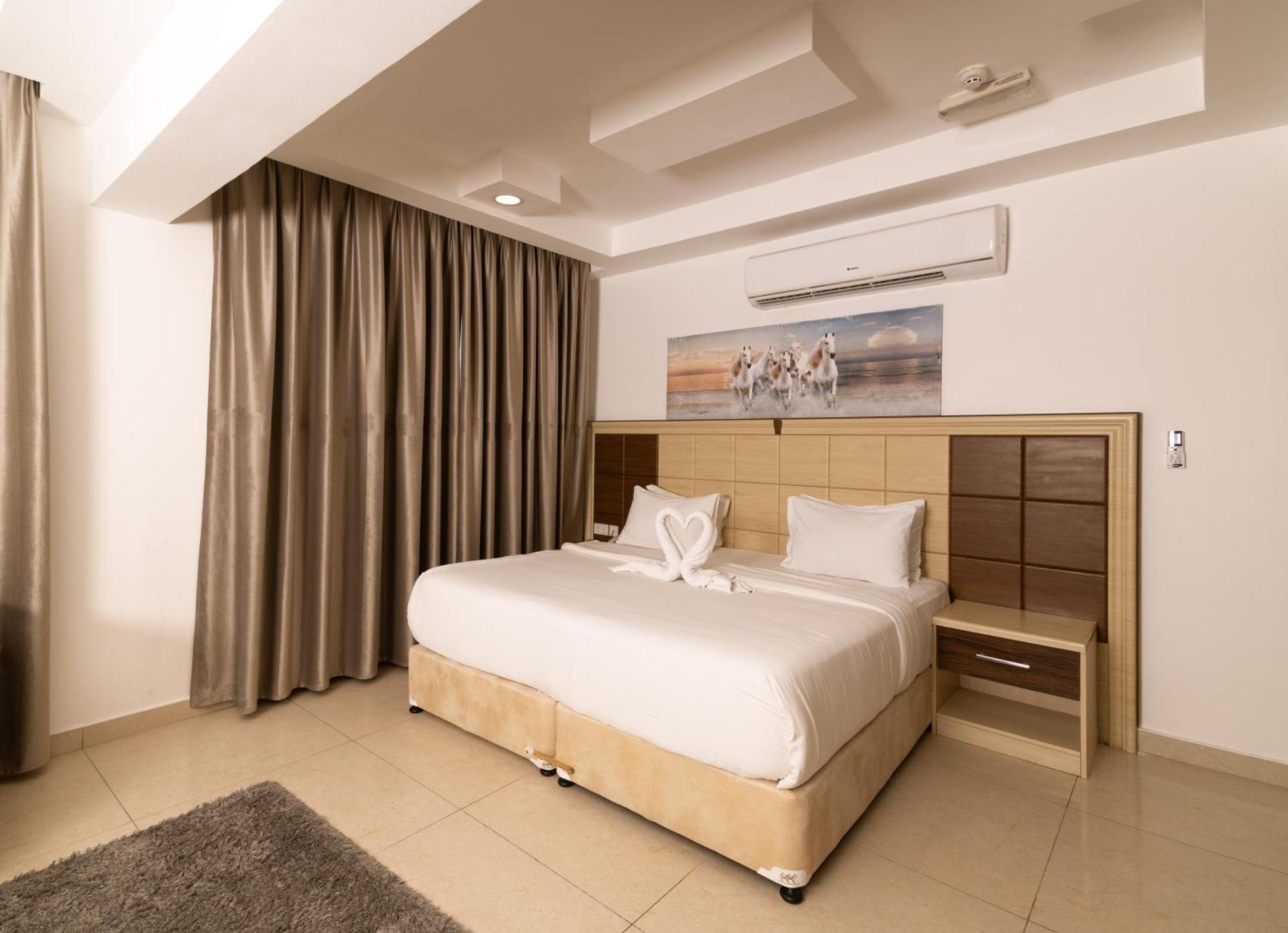 Diamond Star Hotel فندق النجمة الماسية Сиб Екстериор снимка