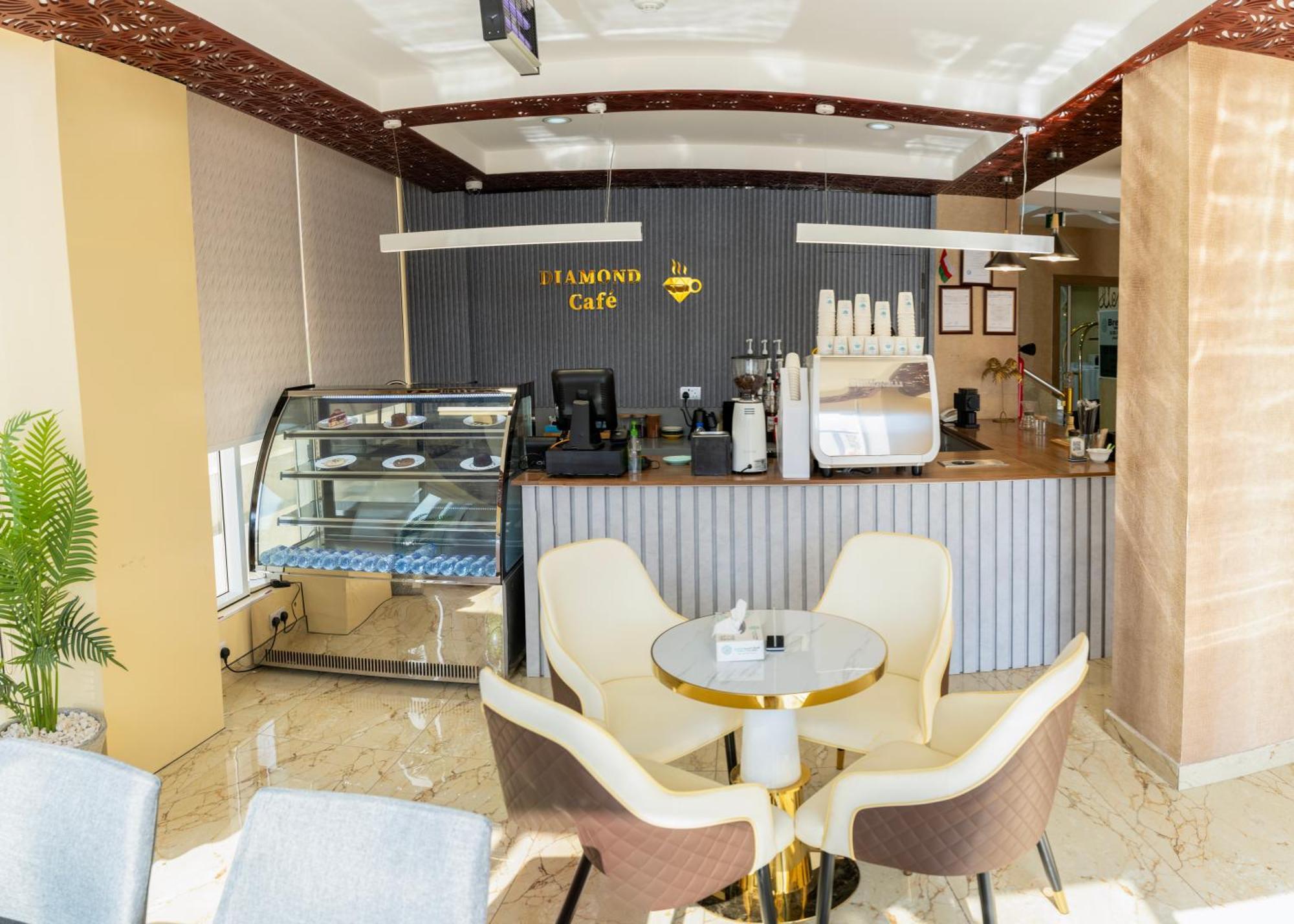 Diamond Star Hotel فندق النجمة الماسية Сиб Екстериор снимка