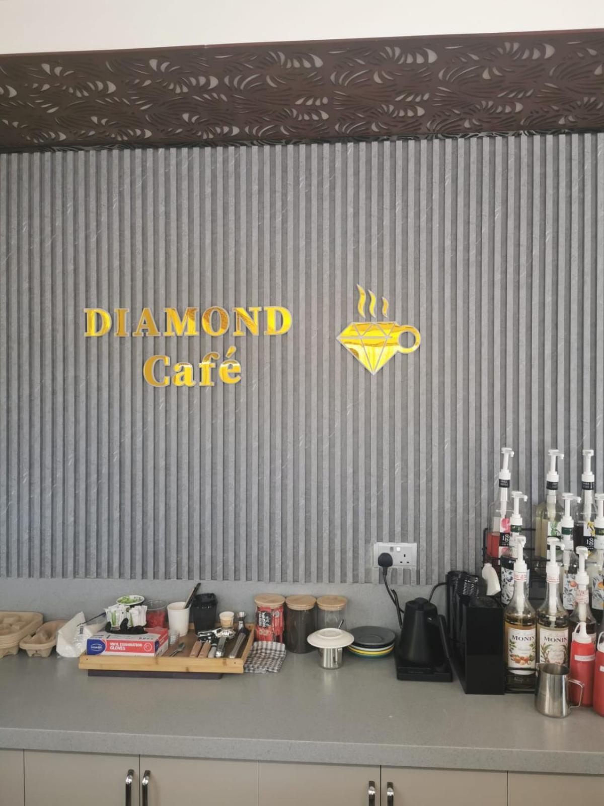 Diamond Star Hotel فندق النجمة الماسية Сиб Екстериор снимка