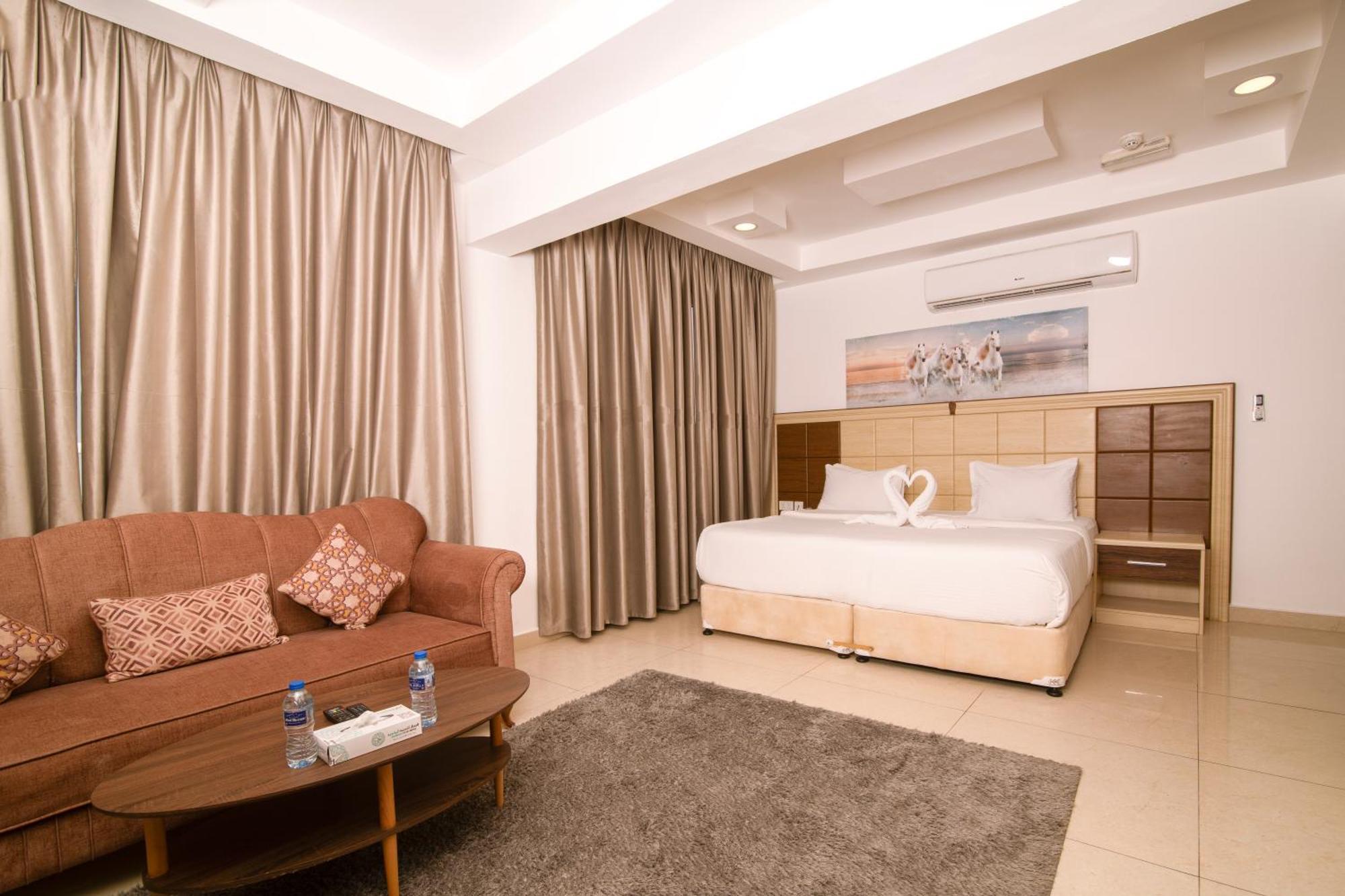 Diamond Star Hotel فندق النجمة الماسية Сиб Екстериор снимка